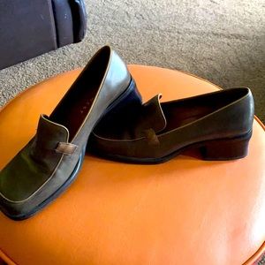 Nine West Dark Green Shoes - Size 6